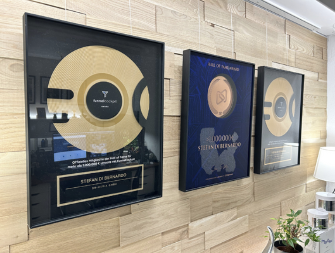 Auszeichnungen und Awards - Goldene Schallplatten für erfolgreiche Projekte